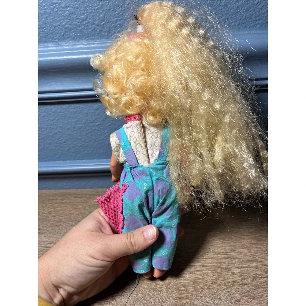 Playskool 1997 Talking Doll Blonde Curly Hair Pink Blue‎ Overalls
